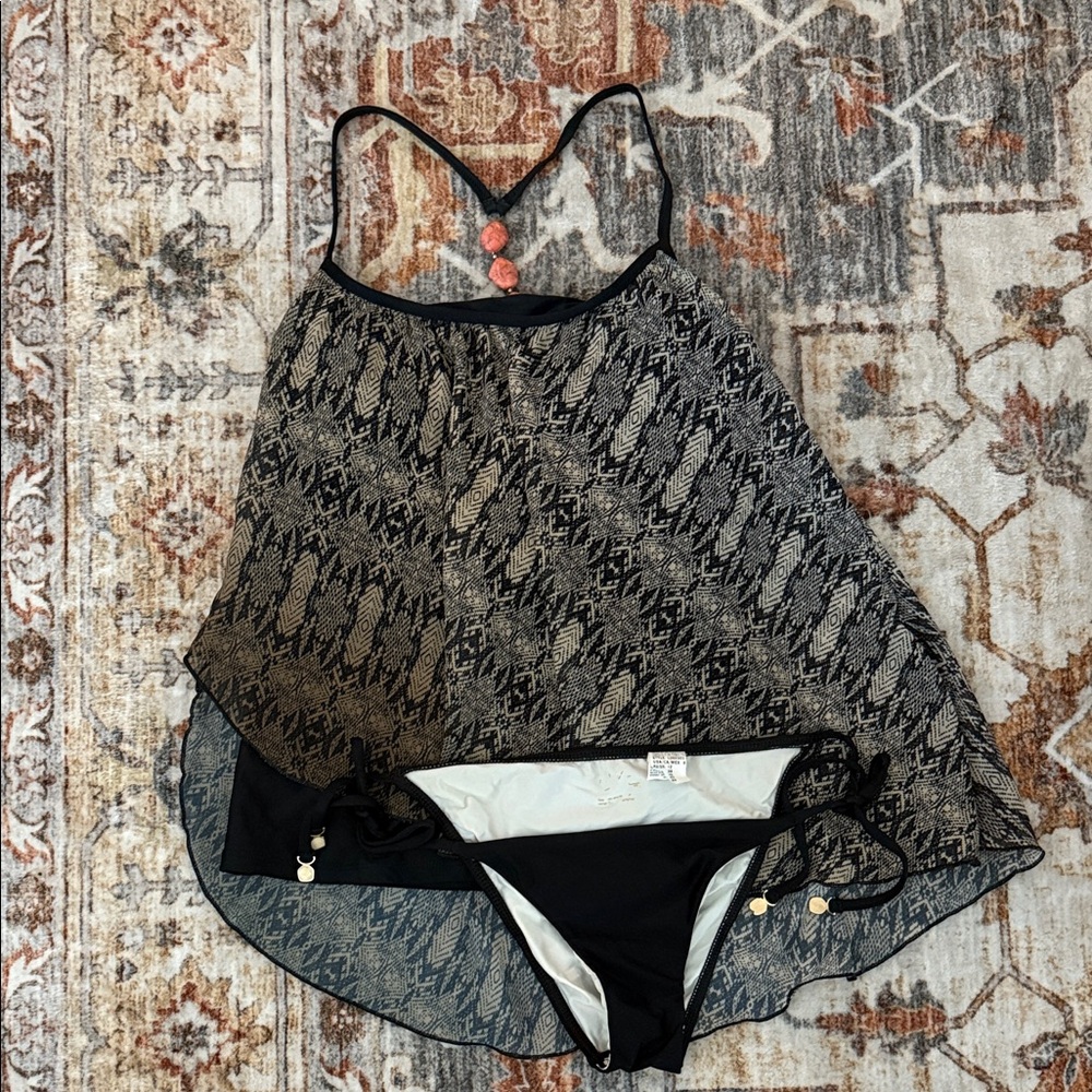 Luxe Black and Cream Women's Bikini Set